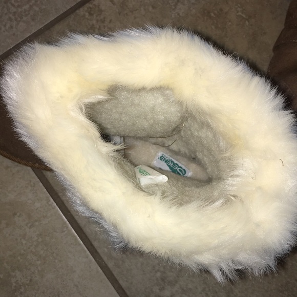 Boots - Picture 5 of 6